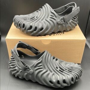 Salehe Bembury Crocs Black